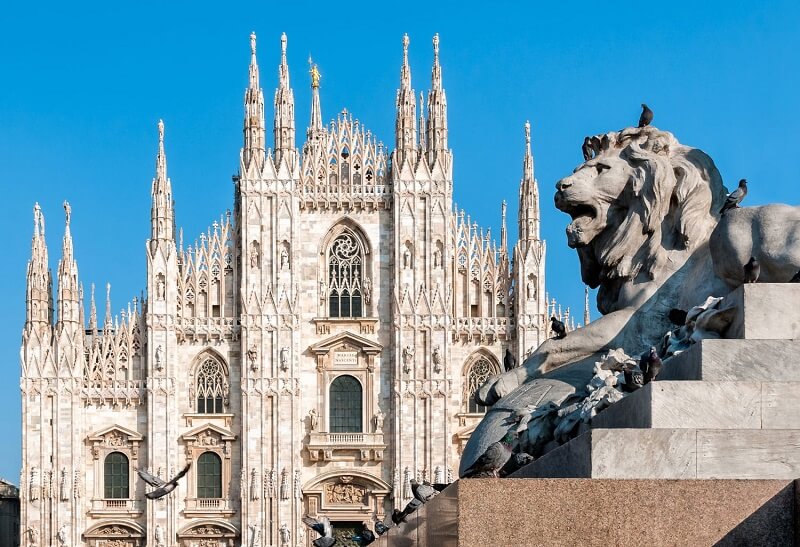 milan duomo italy shutterstock 246190129